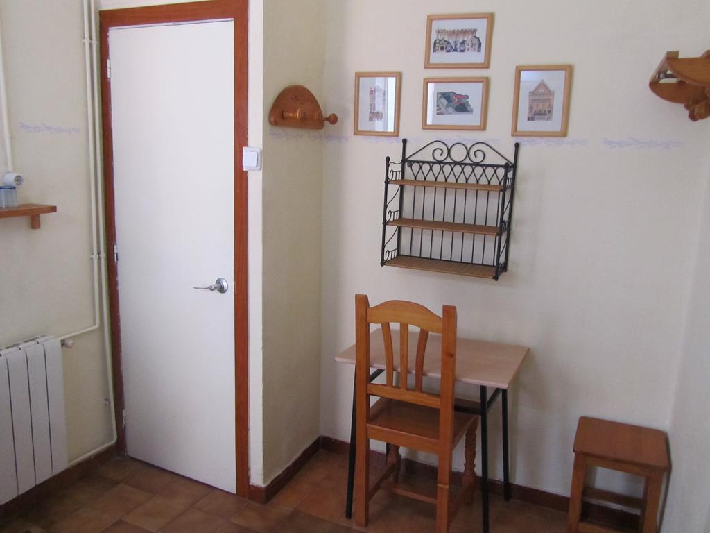 Pension Alamar Barcelona Exterior photo